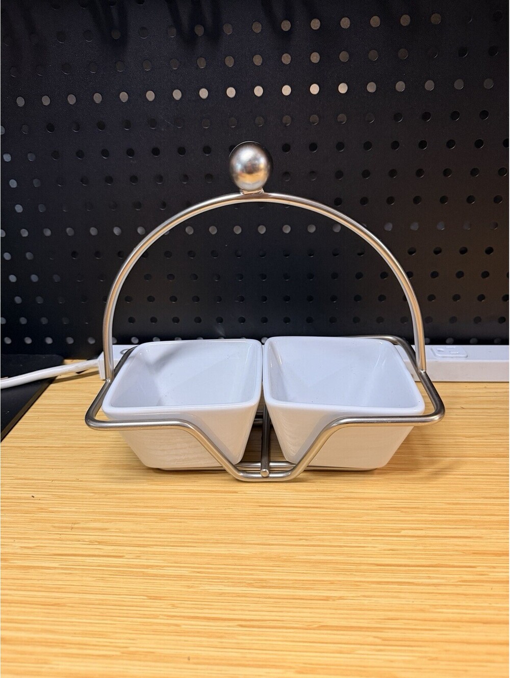 Pampered Chef Simple Additions Condiment Tray Caddy &  White Square Bowls *